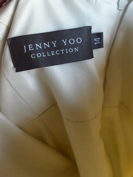 Jenny Yoo Strapless Ivory Tulle Gown - Picture 7 of 12